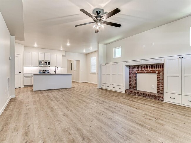 Photo - 1302 NW 22nd St