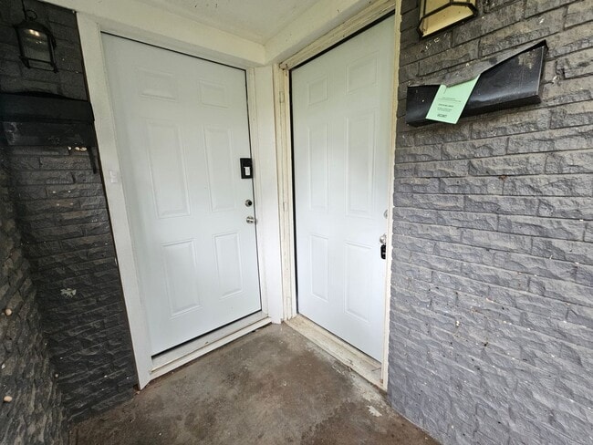 Photo - Charming duplex  established Parkdale Heights area of Dallas.