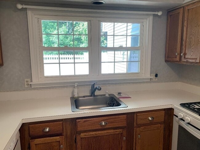 Photo - 906 Edgebrook Dr Unit 906