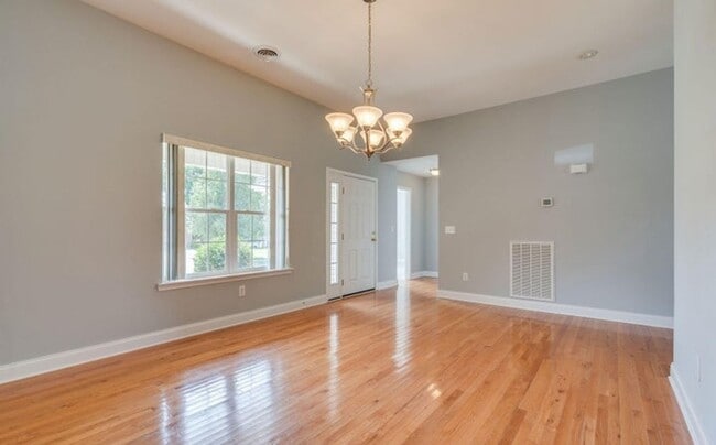 Photo - 205 Rockingham Meadows Dr