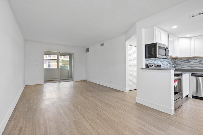 Photo - 2191 NE 1st Ct Unit 104