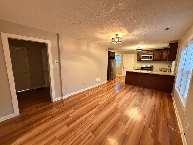 Photo - 3 Bed 2 Bath in Hapeville!