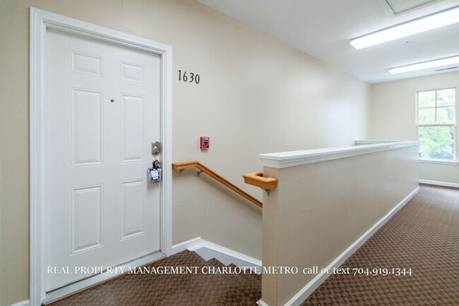 Photo - Charming 2 Bed, 2 Bathroom city Retreat Near Uptown Charlotte & Greenway Access