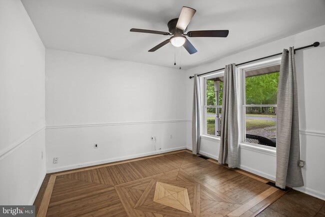 Photo - 109 6th Ave