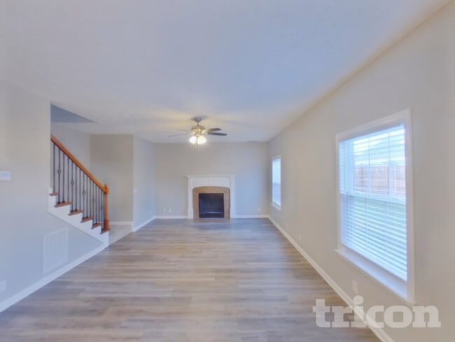 Photo - 1456 Colyn Avenue