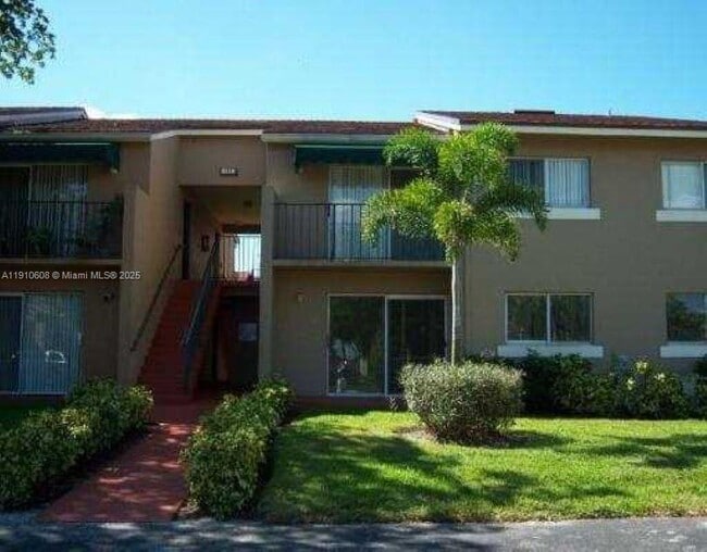 Building Photo - 1174 Lake Terry Dr Unit O