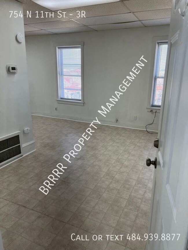 Photo - 754 N 11th St Unit 3R