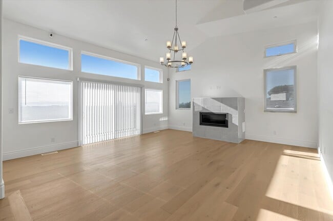 Building Photo - 3074 Malcolm Ave Rental