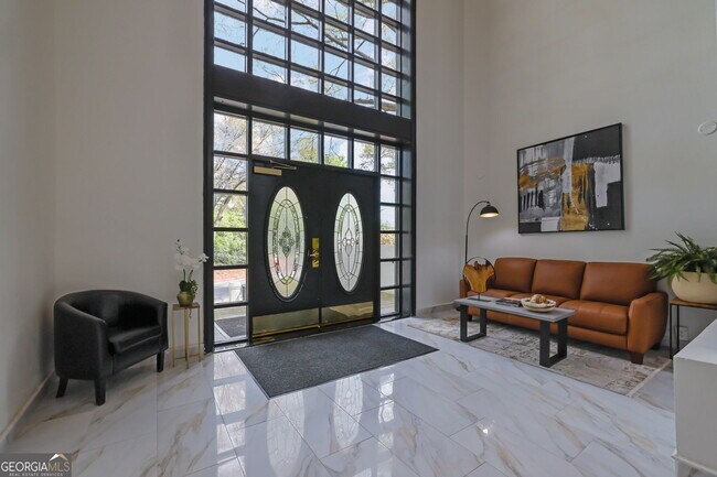 Photo - 1104 Pine Heights Dr NE