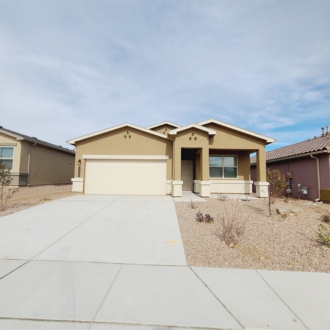 Photo - 3 bed 2 bath 1700 sq ft