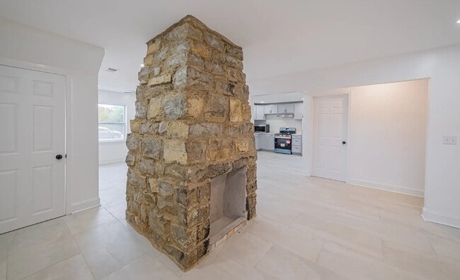 Photo - 830 Market St