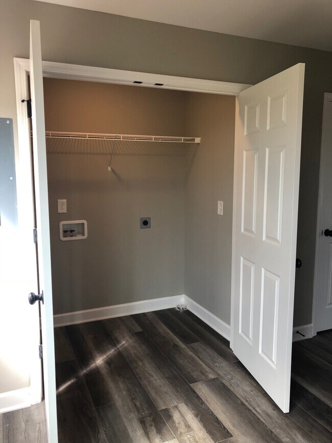 Photo - 175 Creekwood Ave