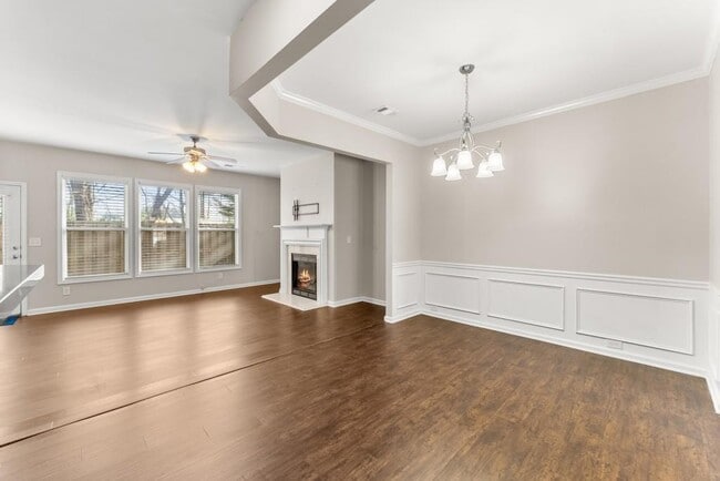 Photo - 1933 Lake Heights Cir NW