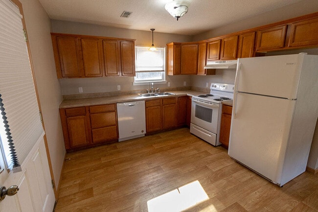 Photo - 1542 Florence Dr