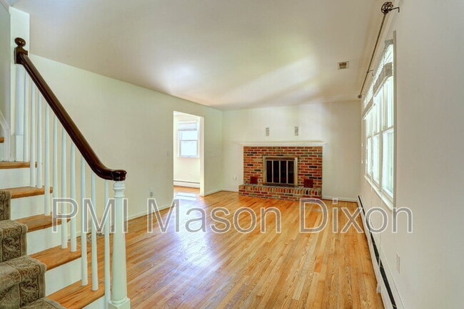 Photo - 9710 Gwynn Park Dr
