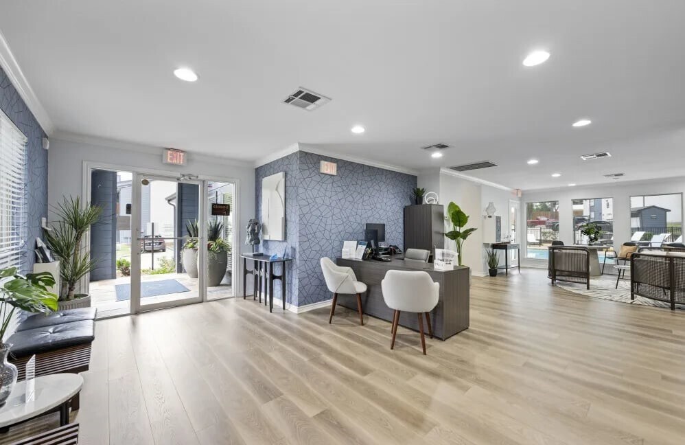 Photo - 2020 Plantation Dr