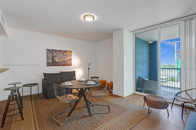 Photo - 170 SE 14th St Unit 2806