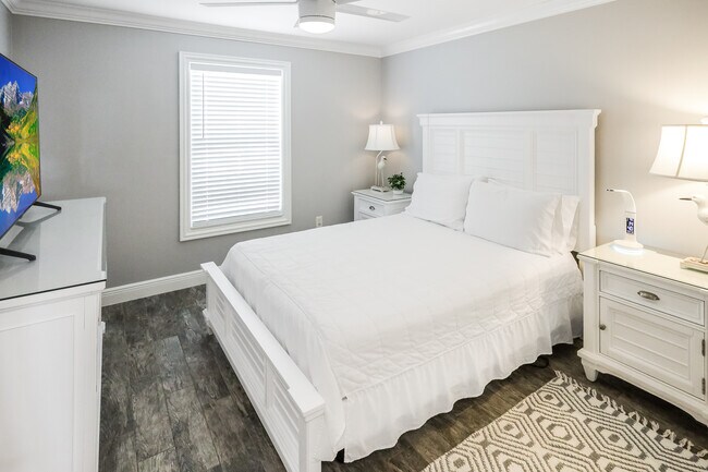 Photo - 763 12th St N