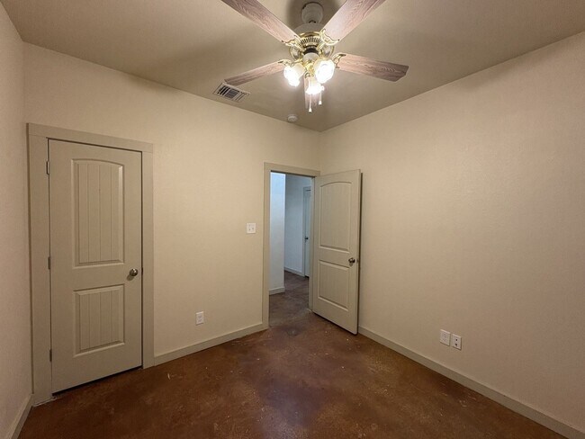 Photo - The Commons 1100-1200 W 16th St-18 Unit 18