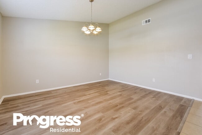 Photo - 938 N Jerico Dr