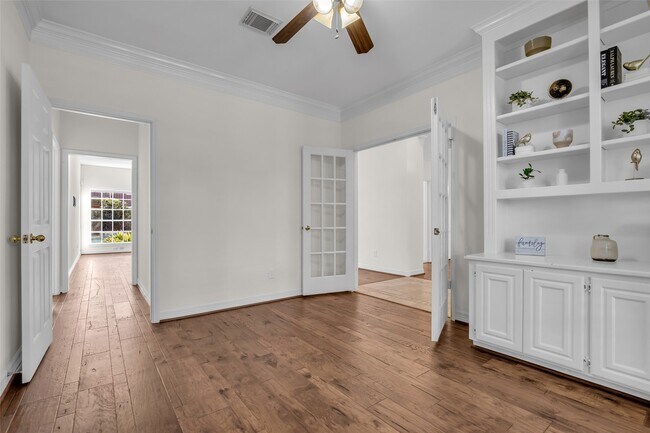 Photo - 3815 Hogan Ct