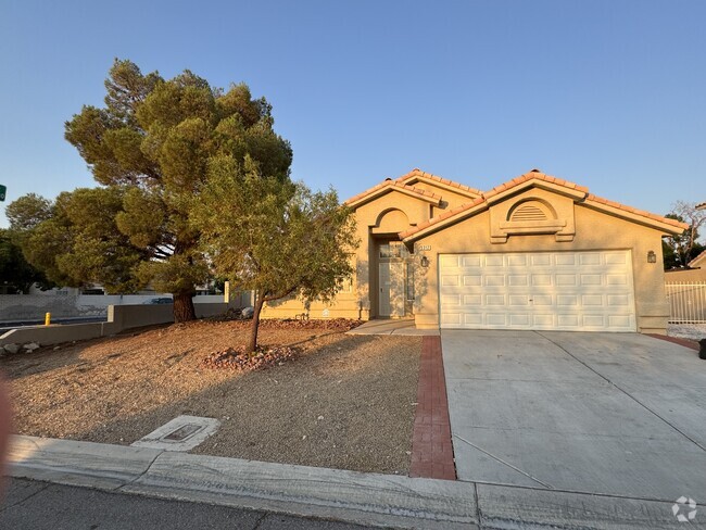 Building Photo - 5312 Great Pine Dr Rental