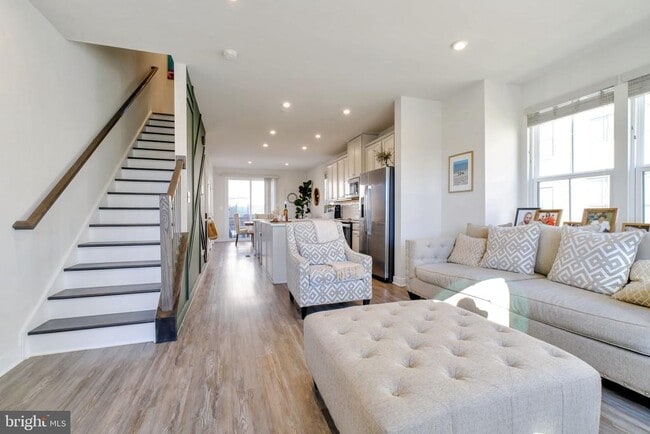 Photo - 2816 Arts Vista Blvd