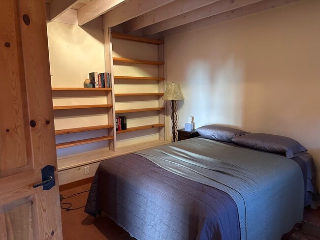 Photo - 1511 Don Gaspar Ave