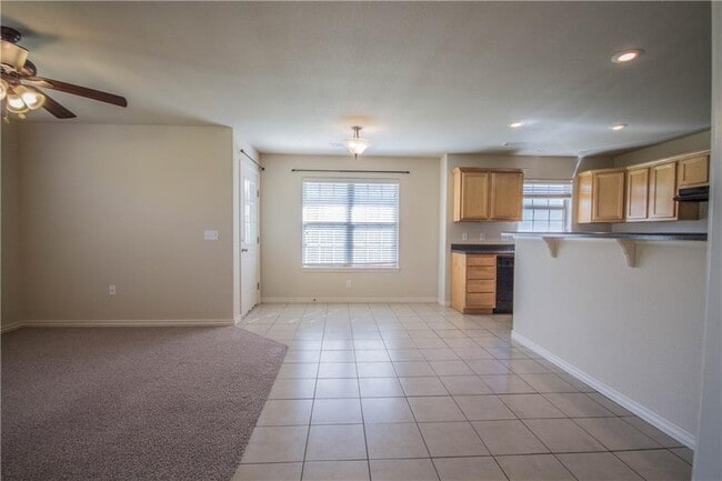 Photo - 931 Kensington Dr