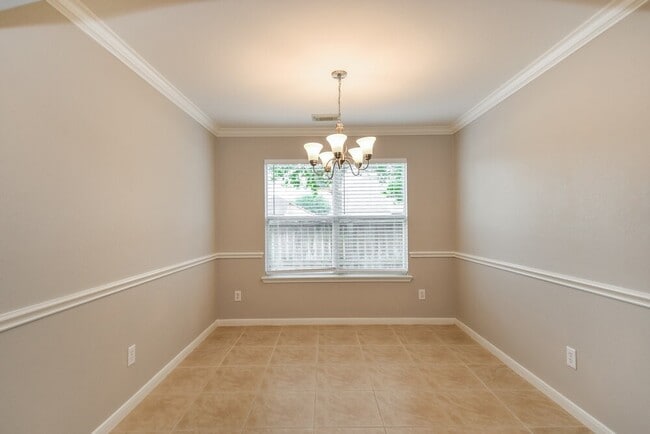 Photo - 8322 Wainwright Way