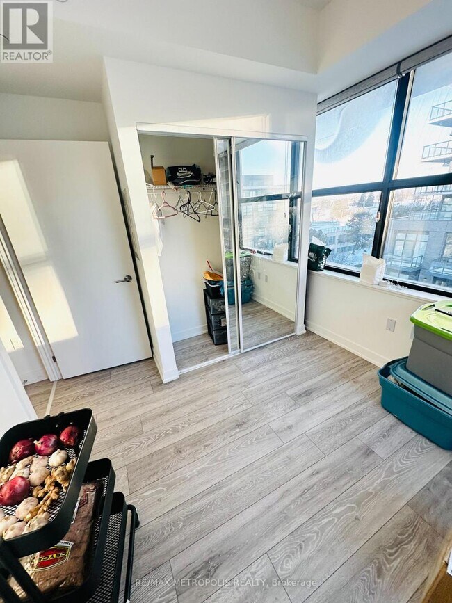 Photo - 1608 Charles St Unité 450 F