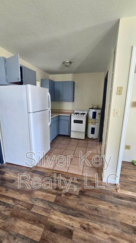 Photo - 2335 Hwy 411 N