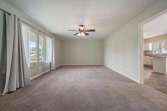 Photo - 110 Allan Ave