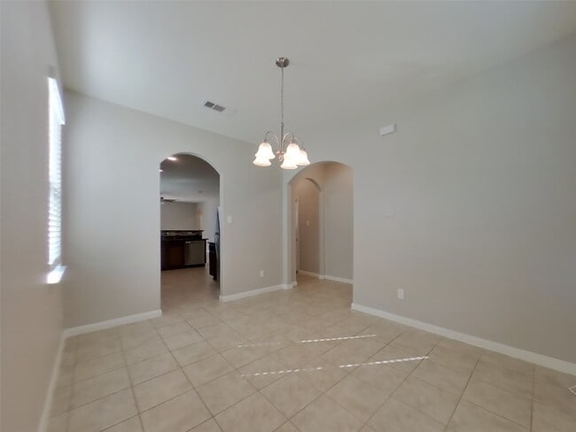 Photo - 1020 Heritage Timbers Dr