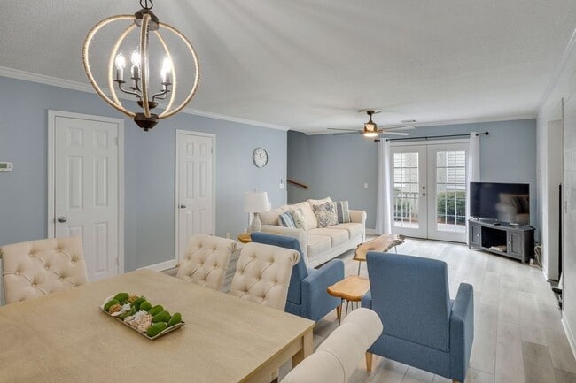 Photo - 1000 Sea Island Rd