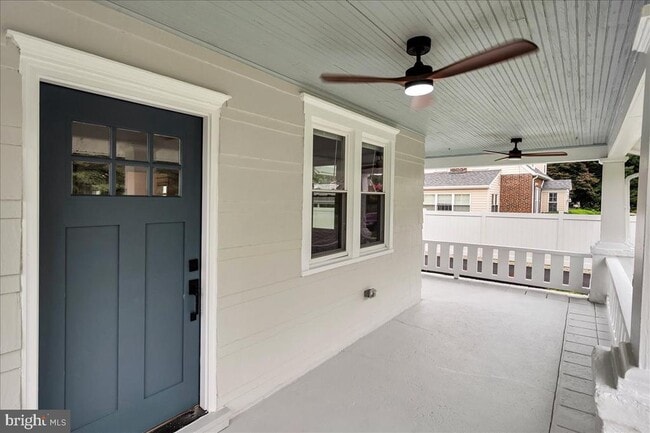 Photo - 315 E Christian St House