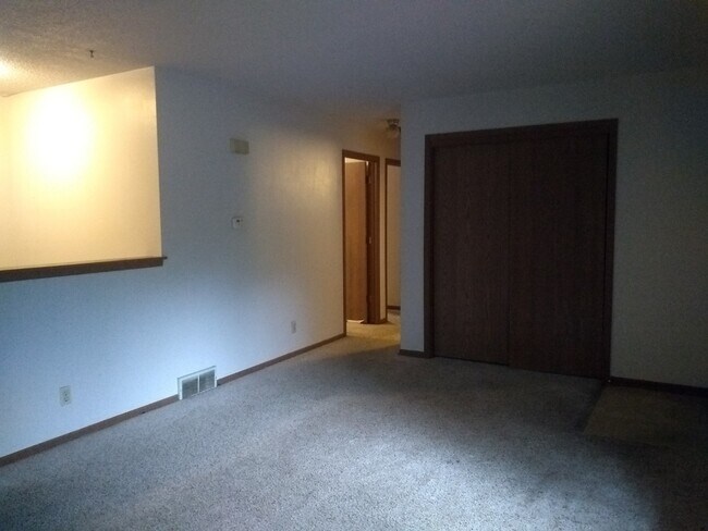 Photo - South Franklin Apartments