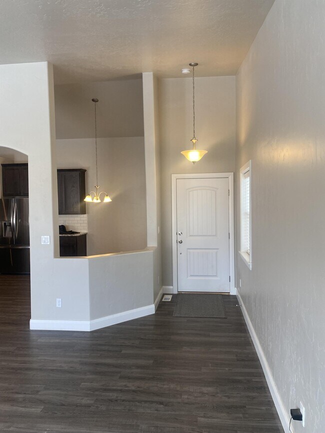 Photo - 1476 W Soldotna Dr