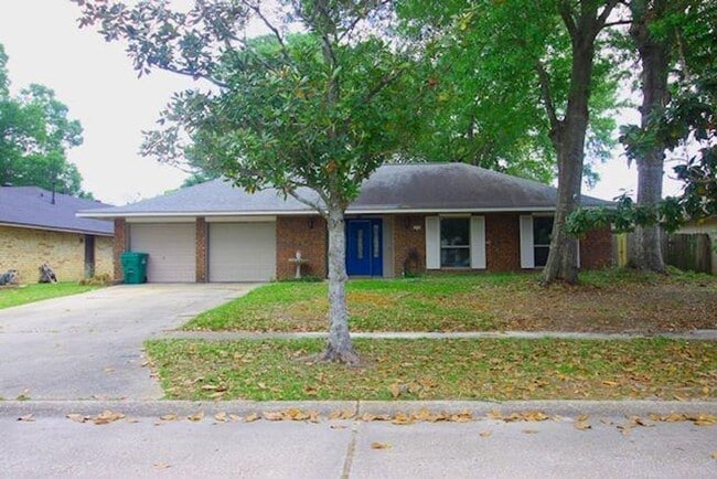 Building Photo - Bon Village 4 BR 2 Bath home