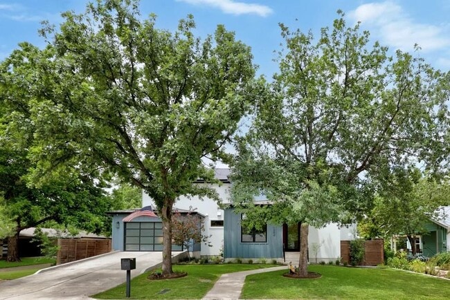 Photo - 1204 Brentwood St