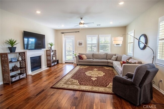 Photo - 26424 Township St