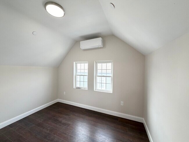 Photo - 3 1/2 Buffum St Unit 3