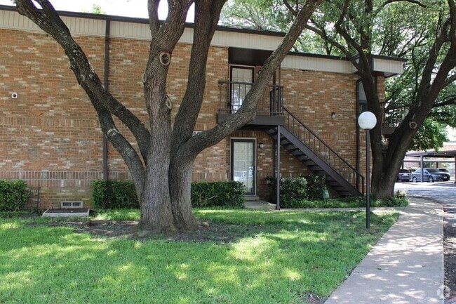 Building Photo - 6060 Birchbrook Dr Rental