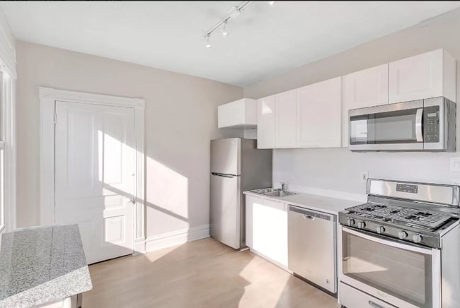 Photo - 5815 Ellsworth Ave