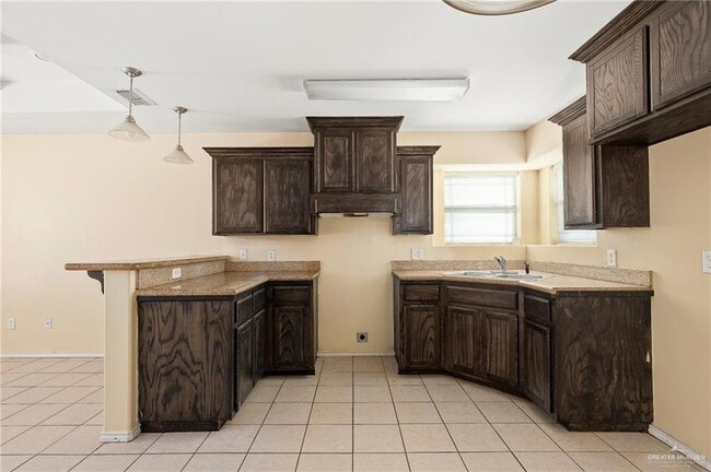 Photo - 405 E 2nd St Unidad A