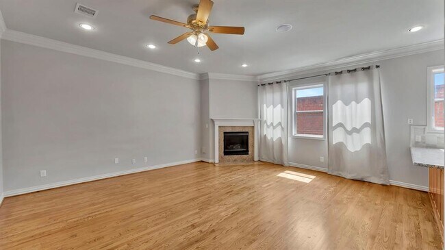 Photo - 5528 Val Verde St