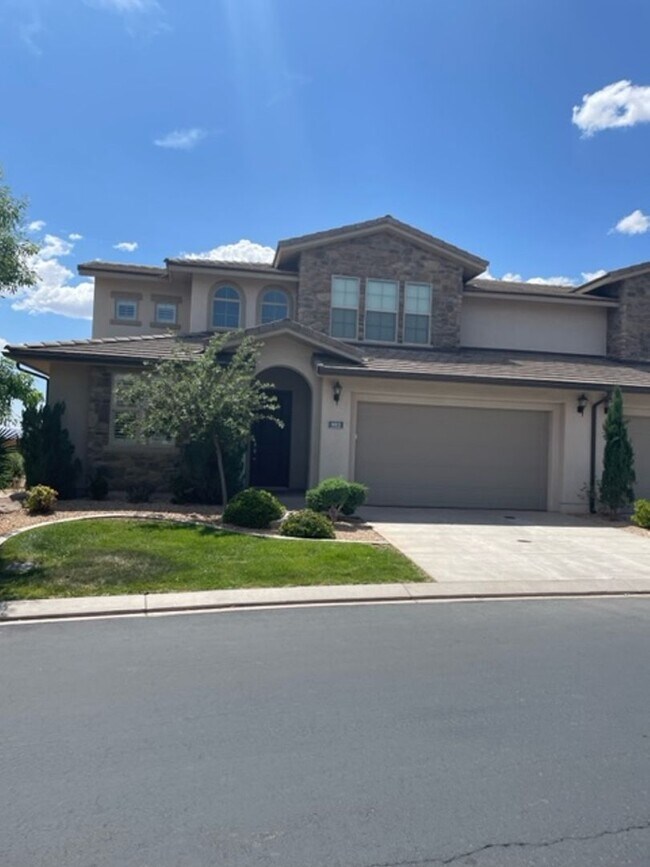 4 Bedroom Condo With a Community Pool and ... - 4 Bedroom Condo With a Community Pool and ...