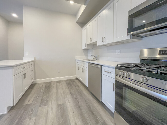 Photo - 5 Fremont St