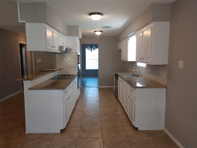 Photo - 1902 Laura Ln