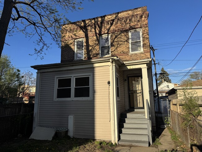 Photo - 7321 S St Lawrence Ave Casa